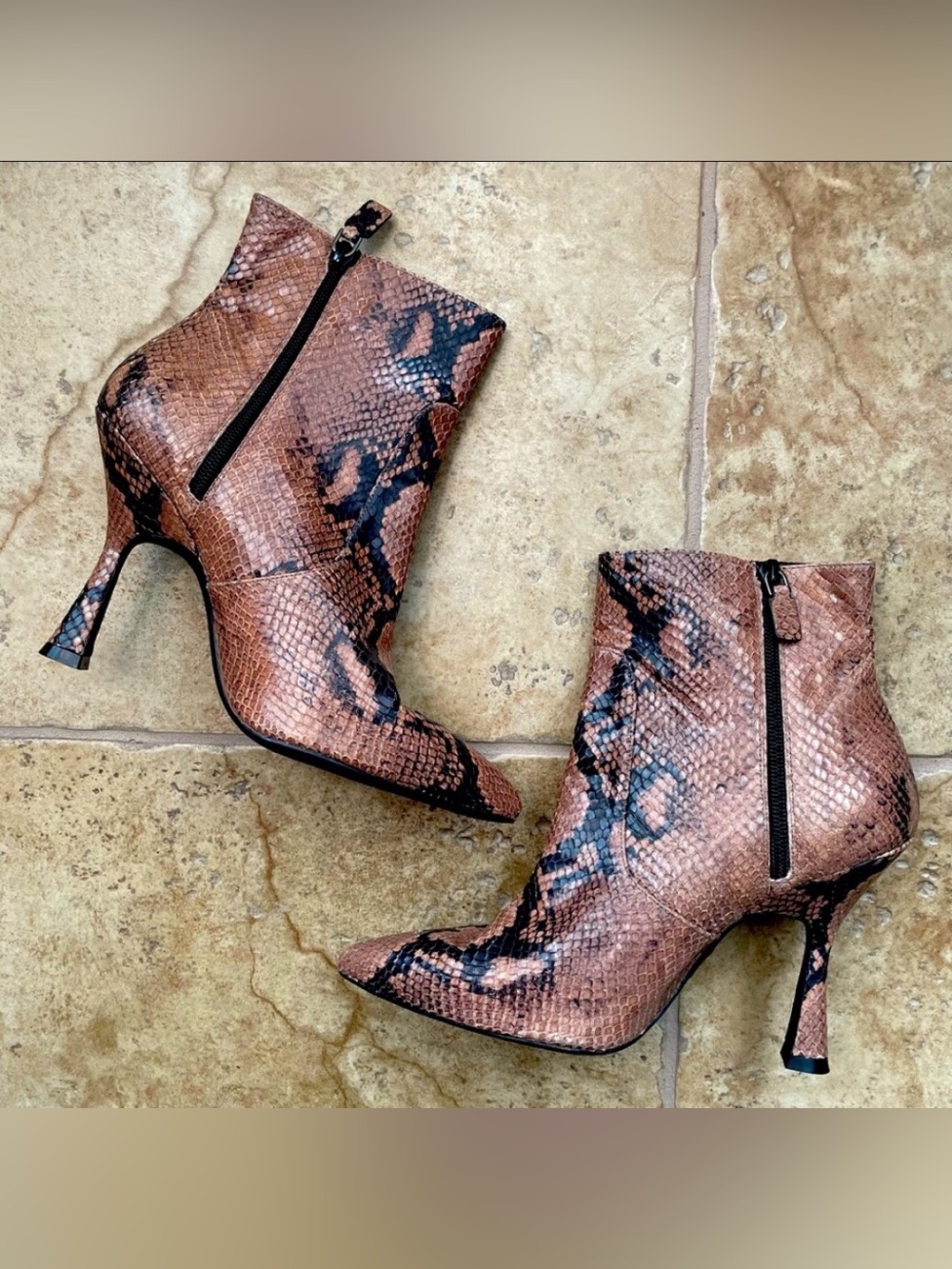 Fierce! Stuart Weitzman Melena Snakeskin-Embossed Leather Ankle Boots Size 9.5